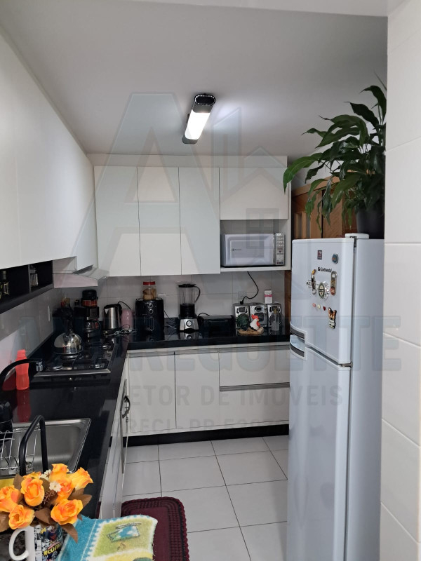 APARTAMENTO MOBILIADO 02 QUARTOS - EDIFICIIO BELLUNO I