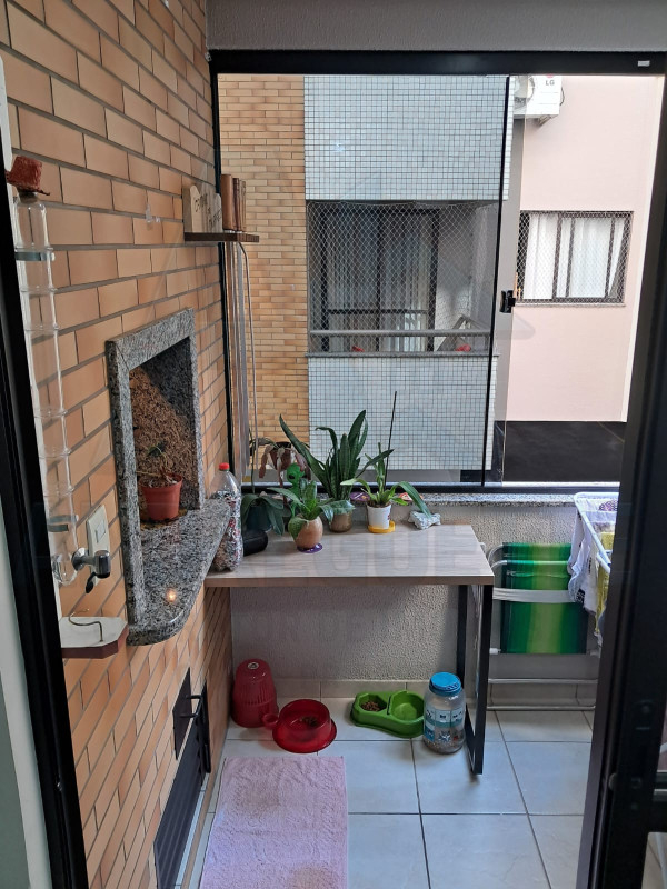 APARTAMENTO MOBILIADO 02 QUARTOS - EDIFICIIO BELLUNO I