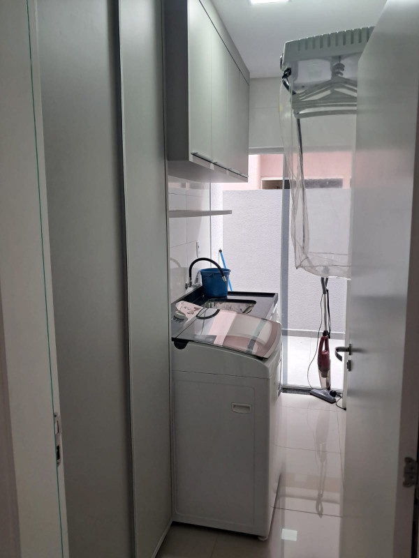 SOBRADO 01 SUÍTE + 01 QUARTO - FRARON