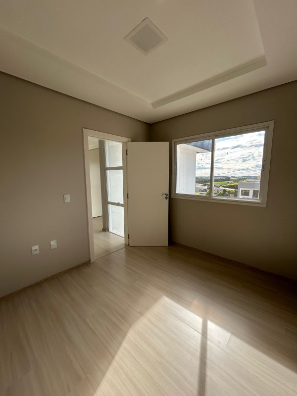 SOBRADO ALTO PADRÃO 03 QUARTOS - FRARON