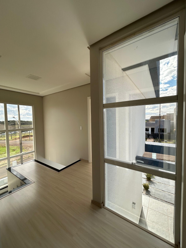 SOBRADO ALTO PADRÃO 03 QUARTOS - FRARON