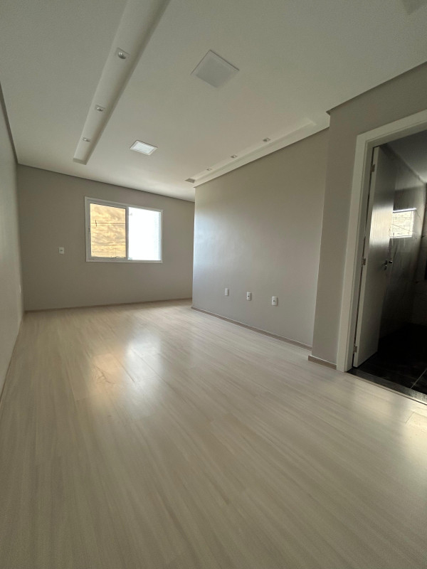 SOBRADO ALTO PADRÃO 03 QUARTOS - FRARON