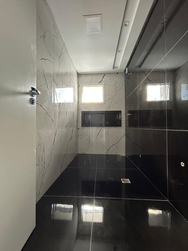 SOBRADO ALTO PADRÃO 03 QUARTOS - FRARON