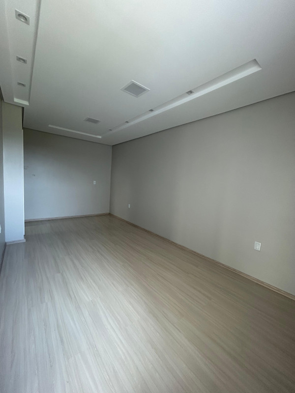 SOBRADO ALTO PADRÃO 03 QUARTOS - FRARON